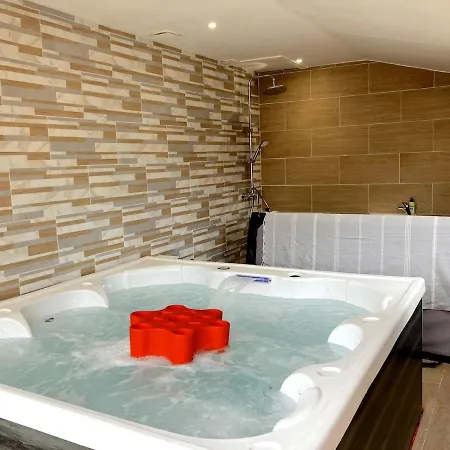 Belle Maison De Vacances, à 1 Minute De La Plage, Avec Terrasse Et Jacuzzi Saint-Germain-sur-Ay