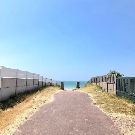 Feriehus Belle Maison De Vacances, A 1 Minute De La Plage, Avec Terrasse Et Jacuzzi Saint-Germain-sur-Ay
