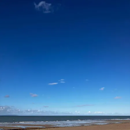 Belle Maison De Vacances, A 1 Minute De La Plage, Avec Terrasse Et Jacuzzi * Saint-Germain-sur-Ay